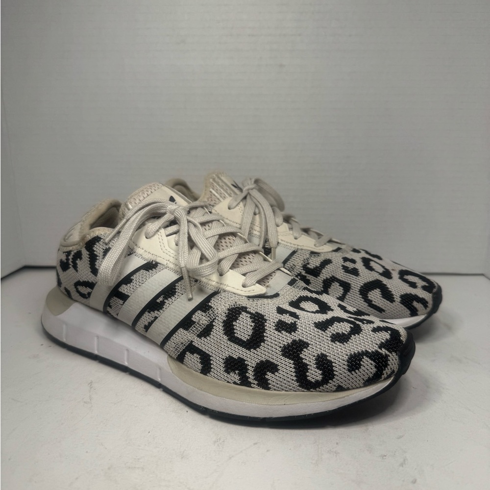 Adidas Women's SIZE 8.5 Swift Run X Leopard Print Running Shoe